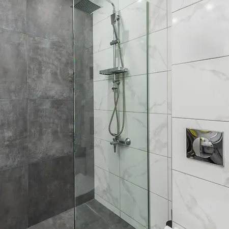 Elite By Binobi! * Salonic