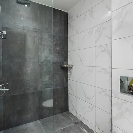 Elite By Binobi! * Salonicco